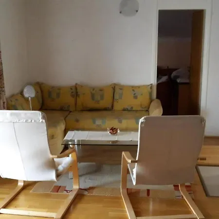 דירה Fuer Fuenf Personen Mit Balkon